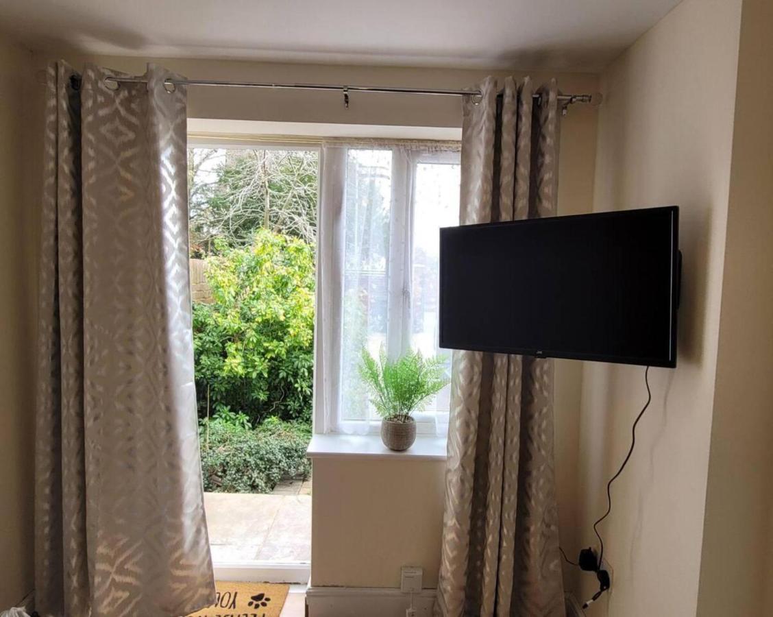 Cozy Central One Bedroom Flat Reading Exterior photo