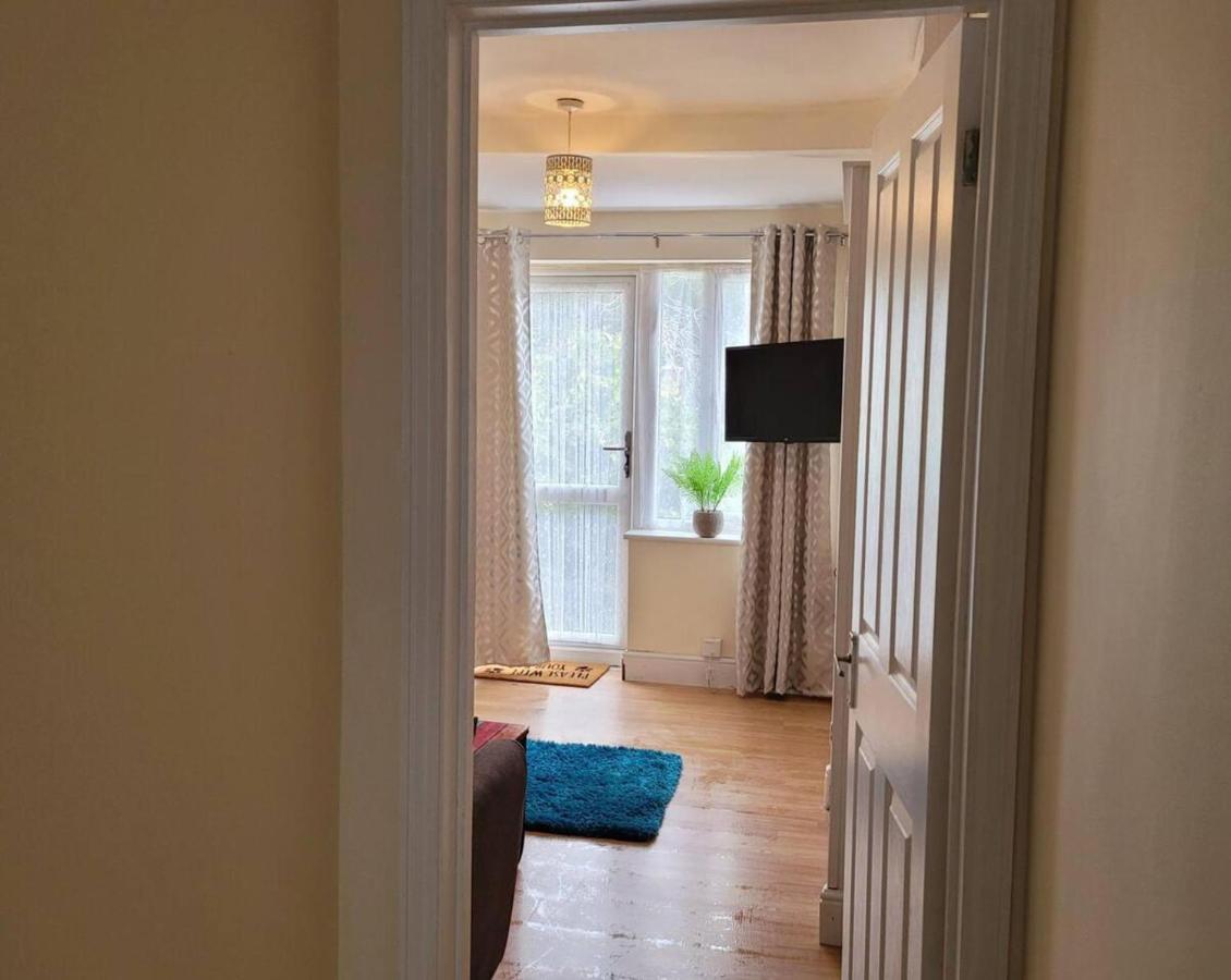 Cozy Central One Bedroom Flat Reading Exterior photo