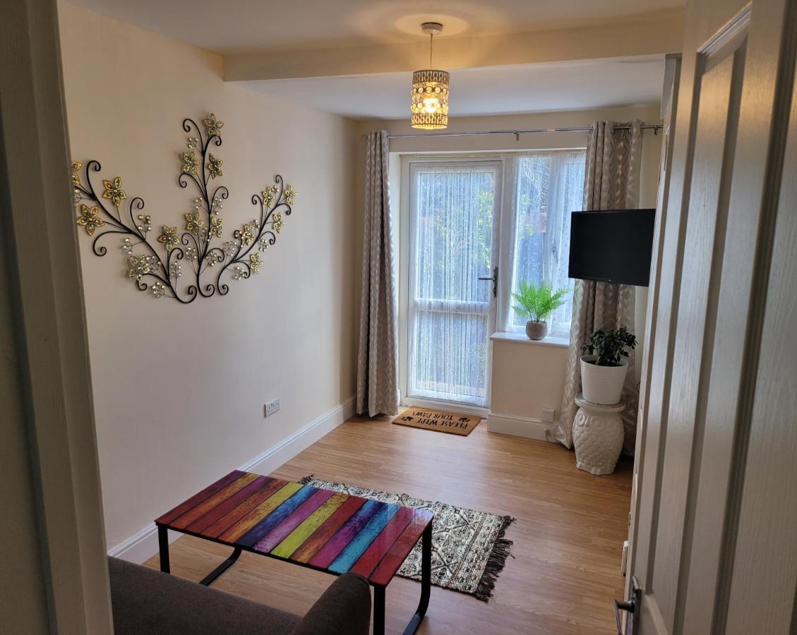 Cozy Central One Bedroom Flat Reading Exterior photo